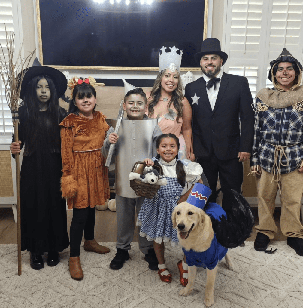  Halloween costume for family of 5