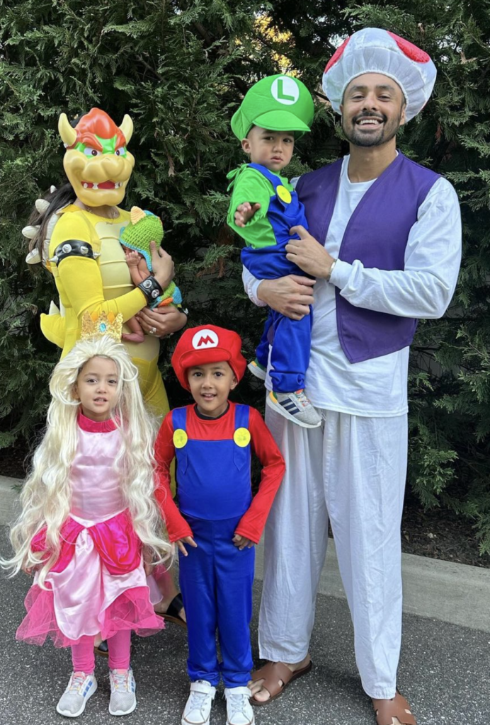 Halloween costume ideas for family
