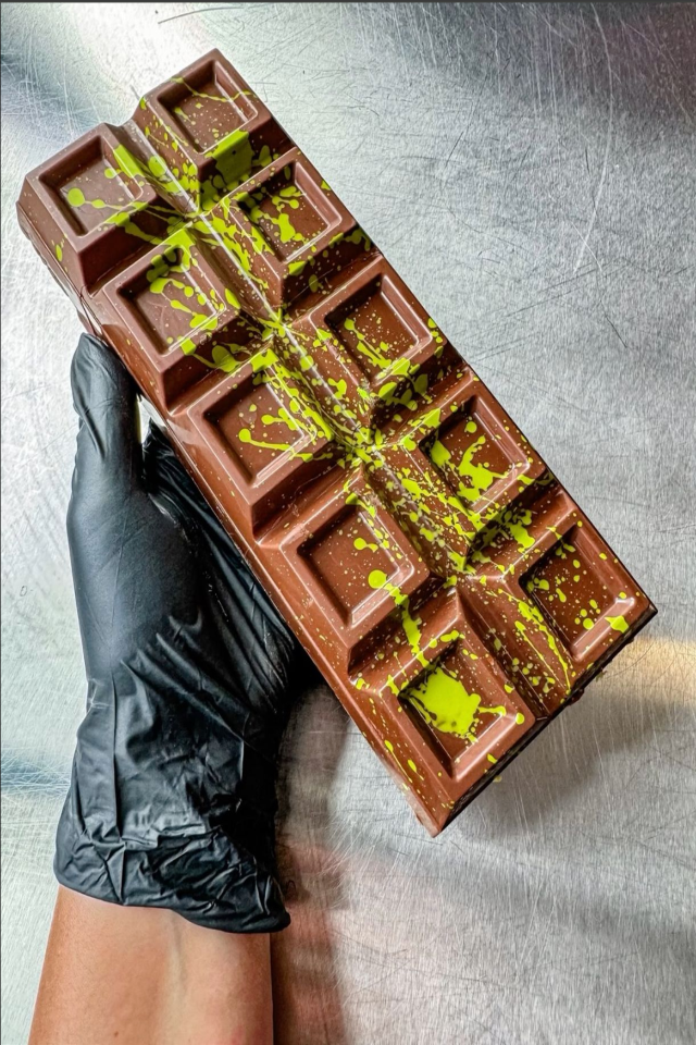 Dubai Pistachio Chocolate Bar Recipe