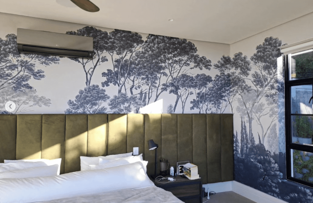 Bedroom wallpaper idea