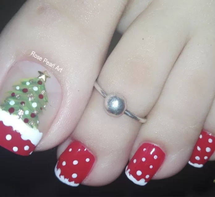 christmas toe nails art