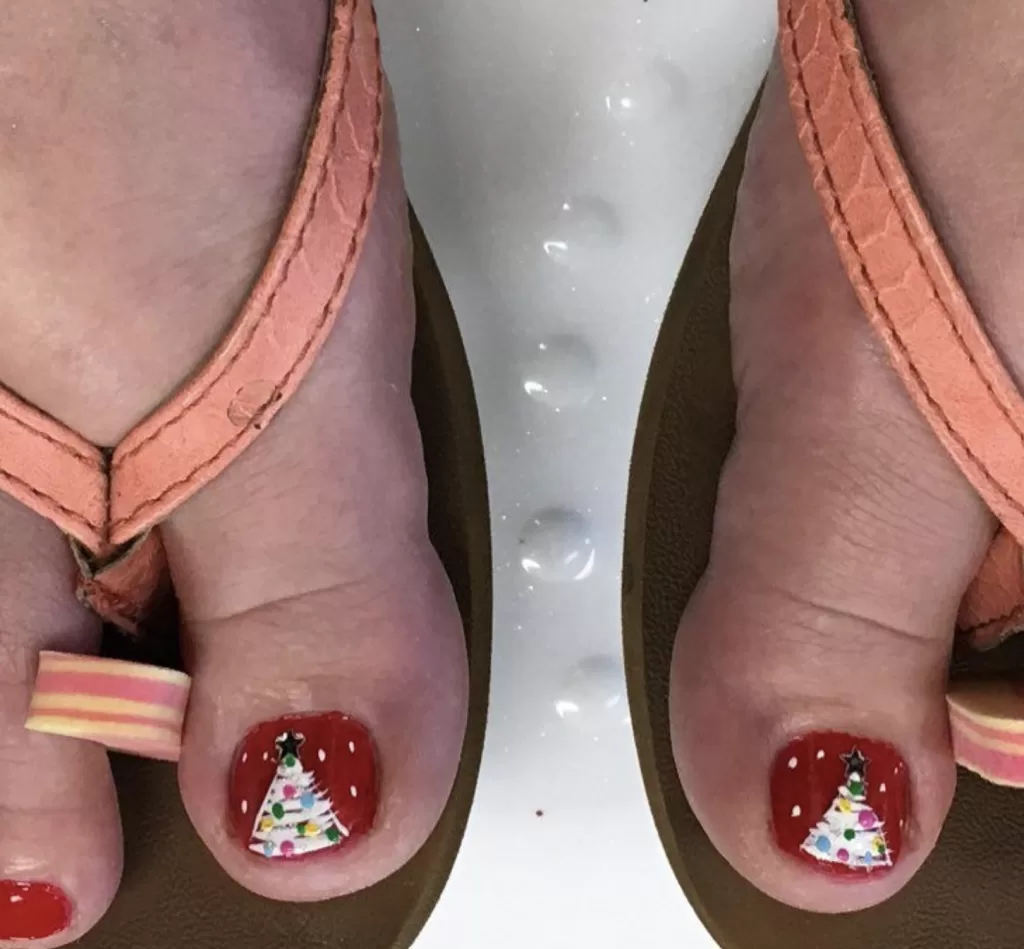 christmas toe nail ideas