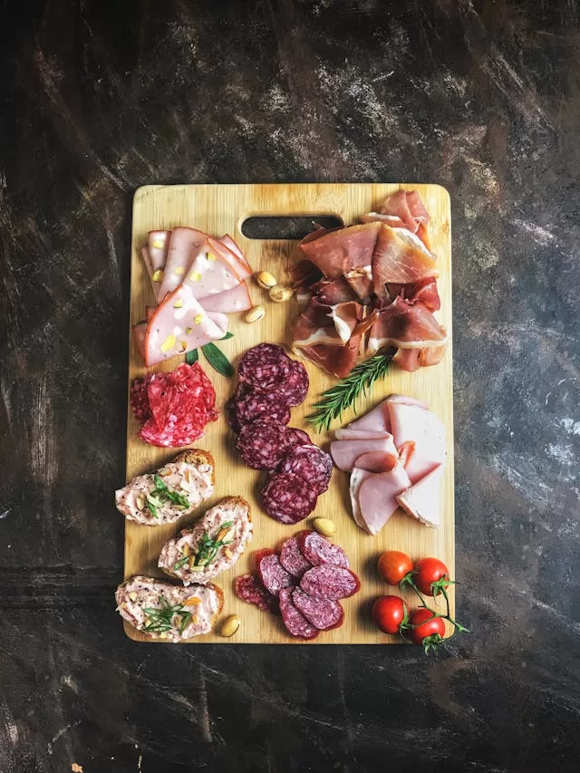 dessert charcuterie board ideas